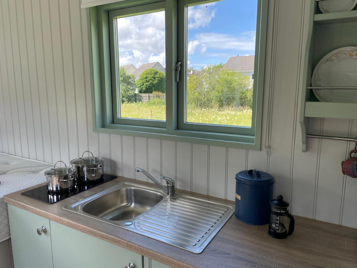 Market Street Shepherd'S Hut Leitrim Dromahair Exteriör bild